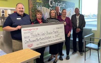 Heritage Co-op & Memory Lanes Classic Car Club Donate to Pediatrics!